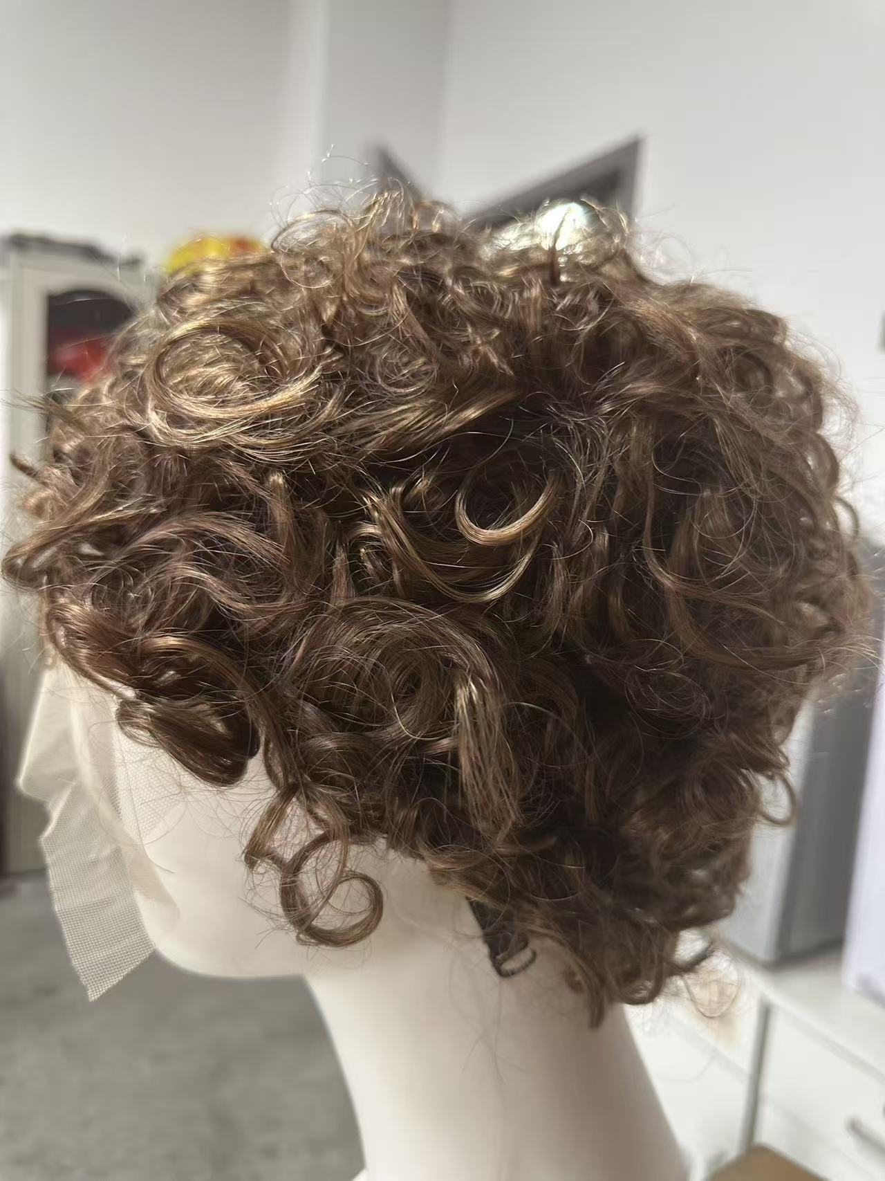 Pelucas para comercio electrónico transfronterizo, pelucas de fibra sintética europeas y americanas, pelucas con rizos pequeños, pelucas de cabello corto rizado, pelucas de cabello corto para mujer, estilo africano.