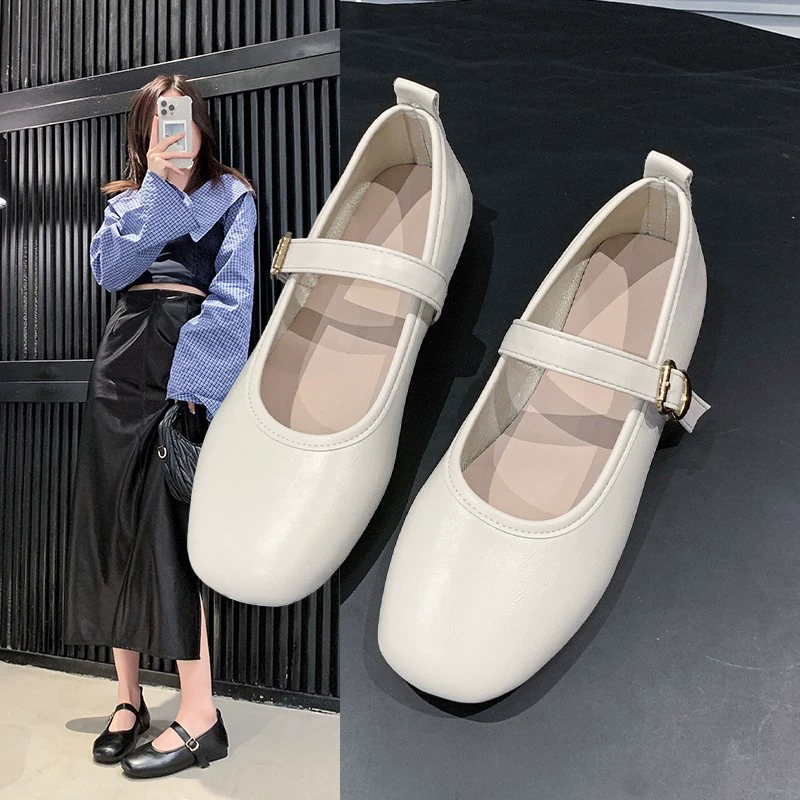 Корейские стильные туфли Мэри Джейн на одной кнопке, летняя новинка 2025 года, с юбкой, однотонные туфли для студентов, модные туфли с квадратным носком.