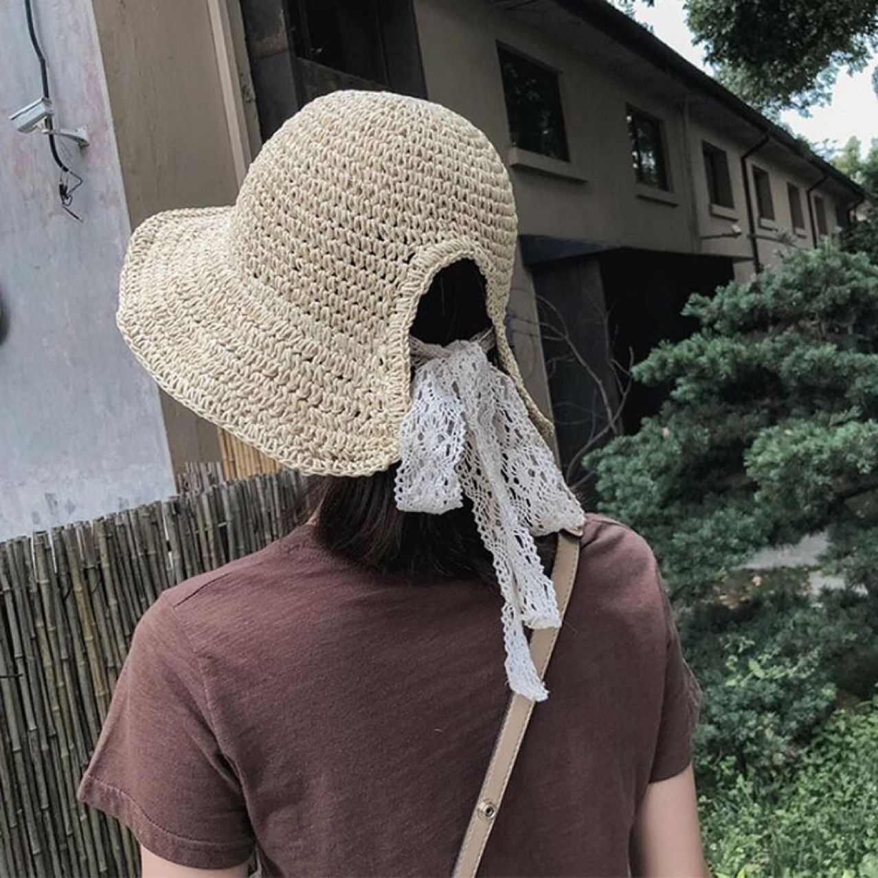 Women's Simple Style Solid Color Wide Eaves Straw Hat display picture 2