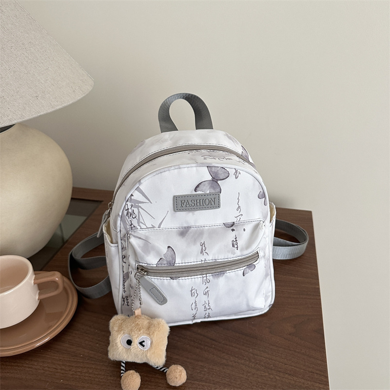 Mochila mariposa antiguo estilo de moda de Xiaozhong para mujeres 2025 primavera y verano nueva mochila deportiva casual mini mochila
