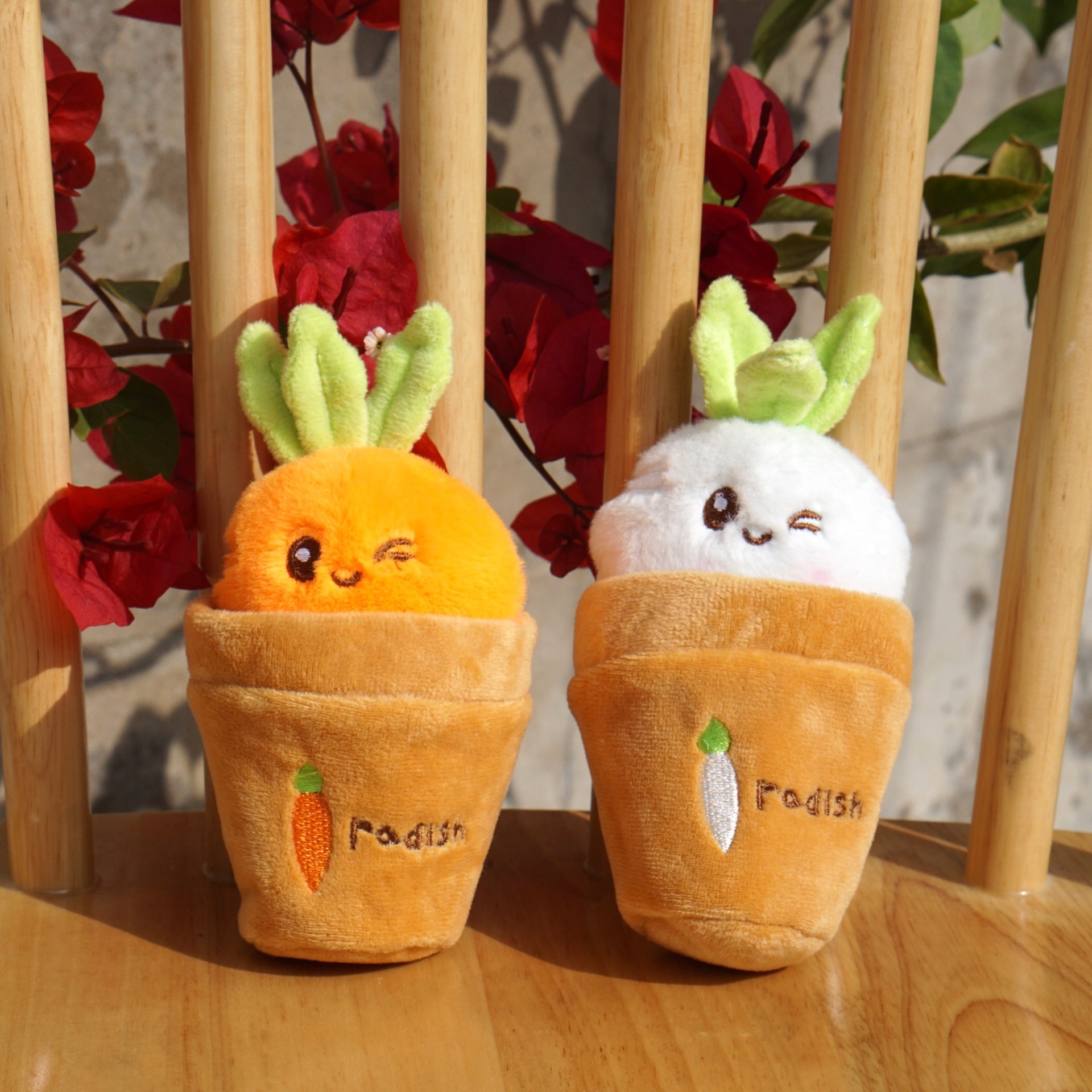 网红创意萝卜兔拔萝卜盆栽毛绒挂件钥匙扣小玩具饰品礼物现货批发