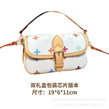 �羳����Ҹ��2025Ů�������ʷ����°�������ٴ�б���M14194