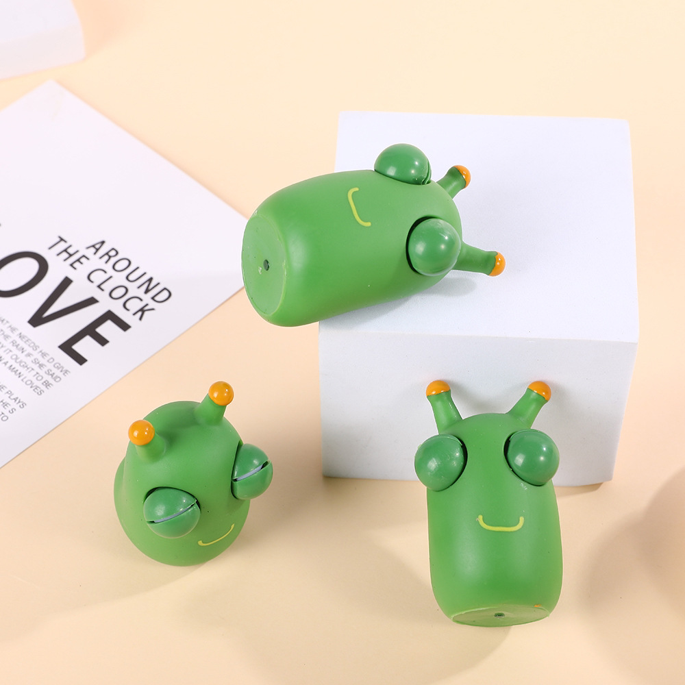 Cross-border new and unique eye-catching dragon fly-shaped vegetable bug eye-squeezing stress relief squeezing toy, wholesale manufacturer