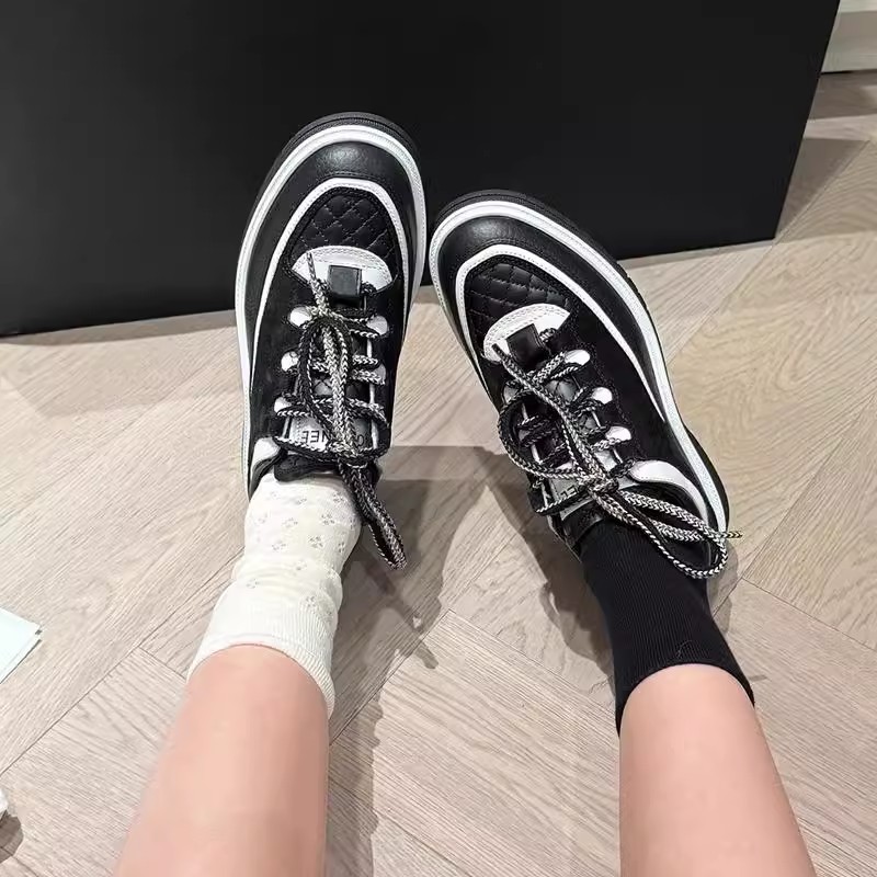 [Ready Stock] Celebrity's Same Style Small Fragrant Style New Panda Shoes for Women, Versatile Thick-Soled Heightening Casual Sports Shoes