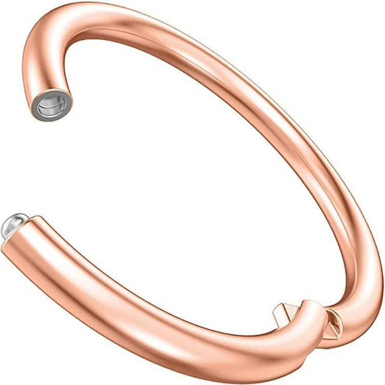Labret piercing jewelry detail image