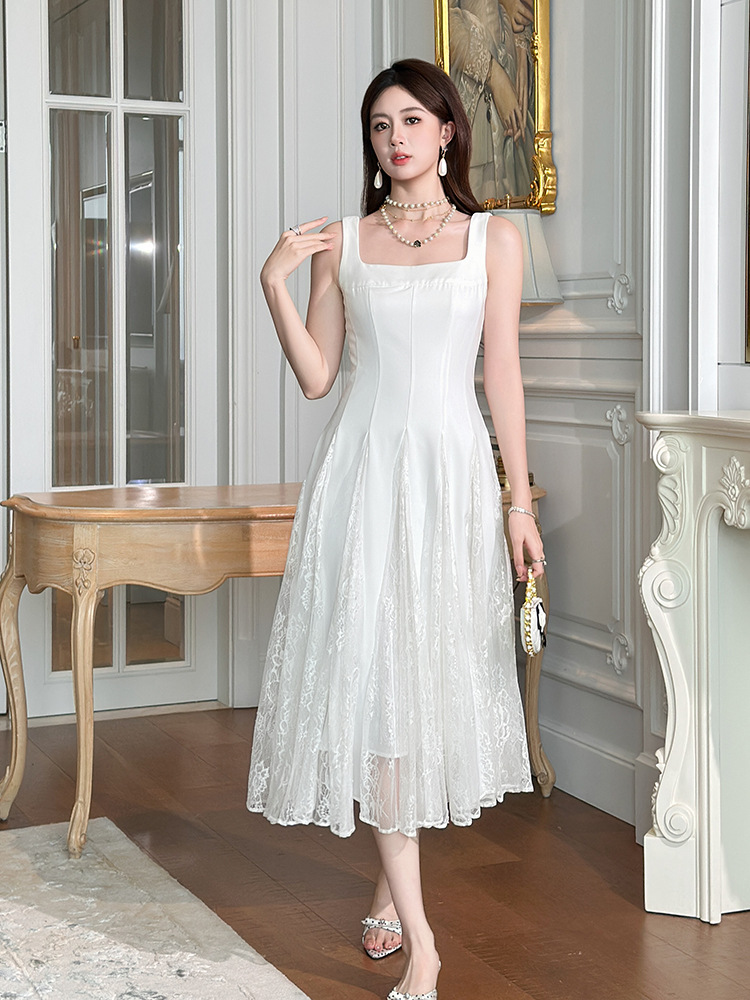 Đầm maxi nữ cổ vuông kiểu Pháp eo thiết kế phối ren vạt rộng dây đeo — trắng