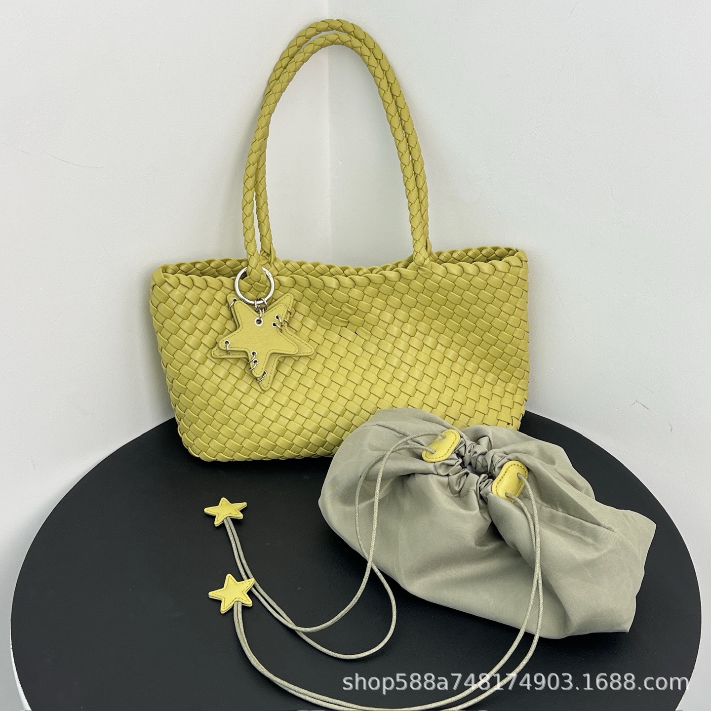 Red Handmade Genuine Leather Woven Tote Bag For Women - Luxury Fashion Commuter Handbag, Large Shoulder Bag - Thumbnail 7