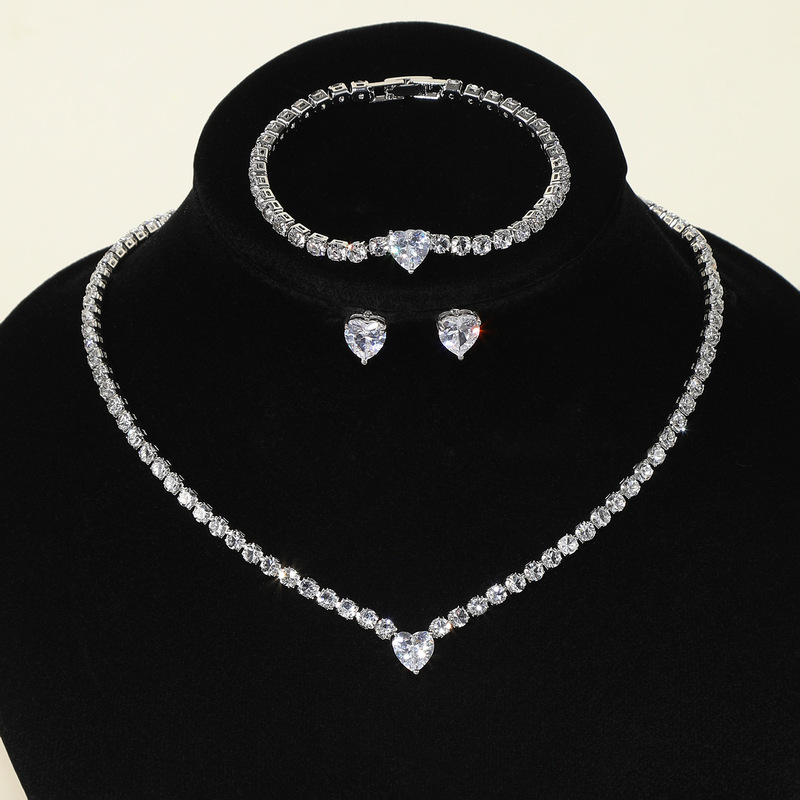 European and American Trendy Classic Water Drop Zircon Heart-Shaped Jewelry Fashion Bridal Wedding Dress Accessories Jewelry Set Wholesale European and American Trendy Classic Water Drop Zircon Heart-Shaped Jewelry Fashion Bridal Wedding Dress Accessories Jewelry Set Wholesale