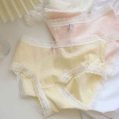 8068 Spring and Summer Class A Baby Cotton 97 Cotton Japanese Girls Underwear Mid-waist Gentle Cream Color Briefs for Women