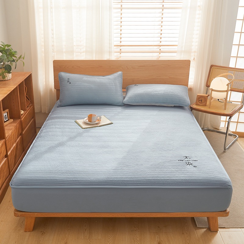 Cama de algodón sin teñido de comercio exterior tipo de cama de cama tipo A clase madre-infantil bordado agua lavado algodón fibra de soja barrera anti-deslizante