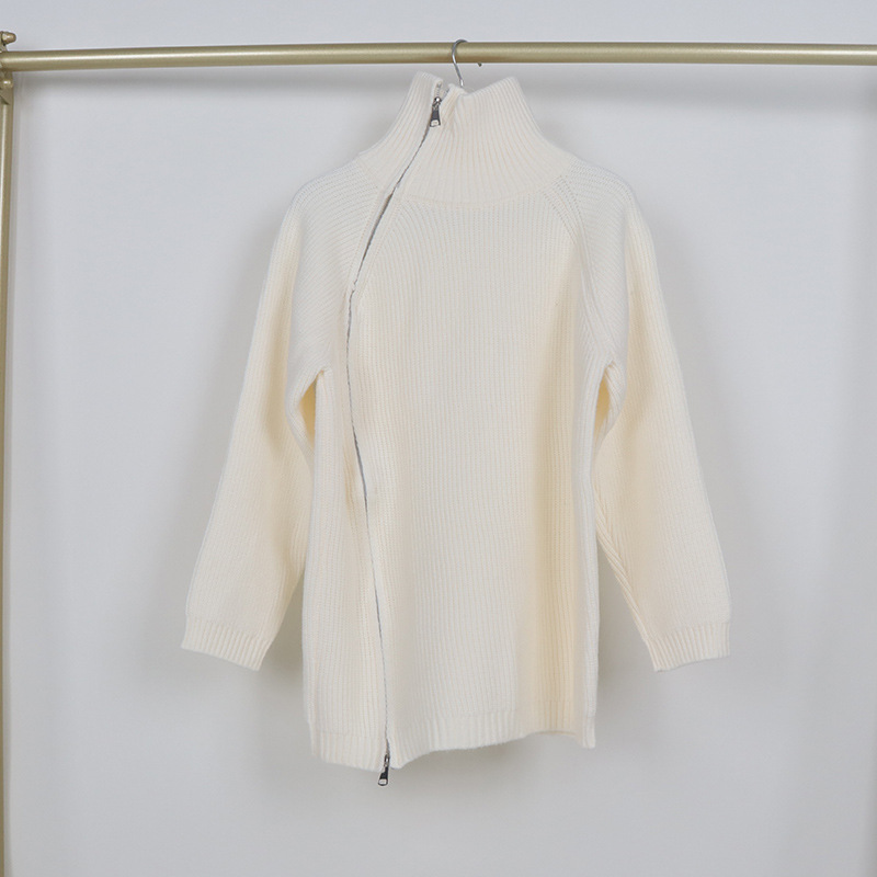 中創日臻2025冬物ゆったり着痩せ効果ジップスリット入りセーター厚手ゆったり風縦縞柄ニット