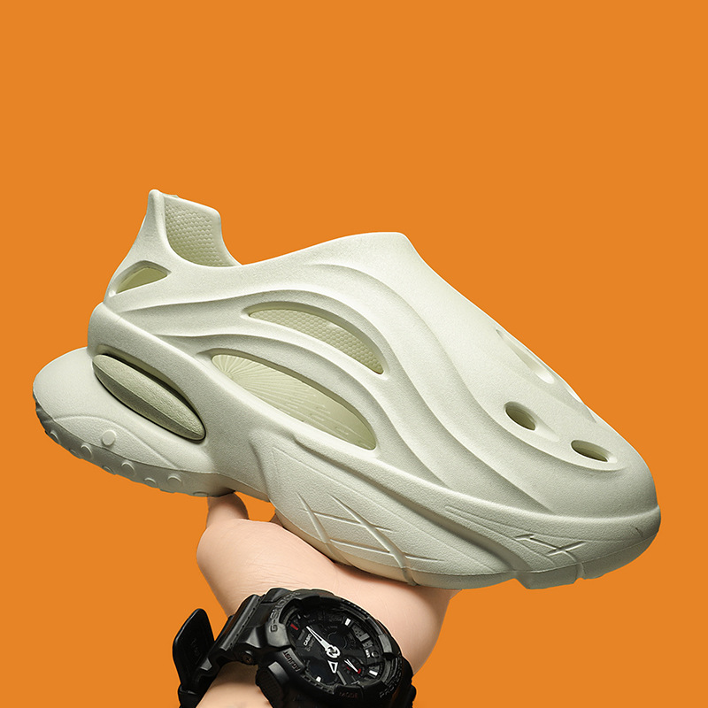 Men's Croc Shoes, Thick-Soled, Poop-Feeling, Height-Increasing Men's Toe-Toe Slippers, Summer Fashion Trend, High-End Nurse Sandals