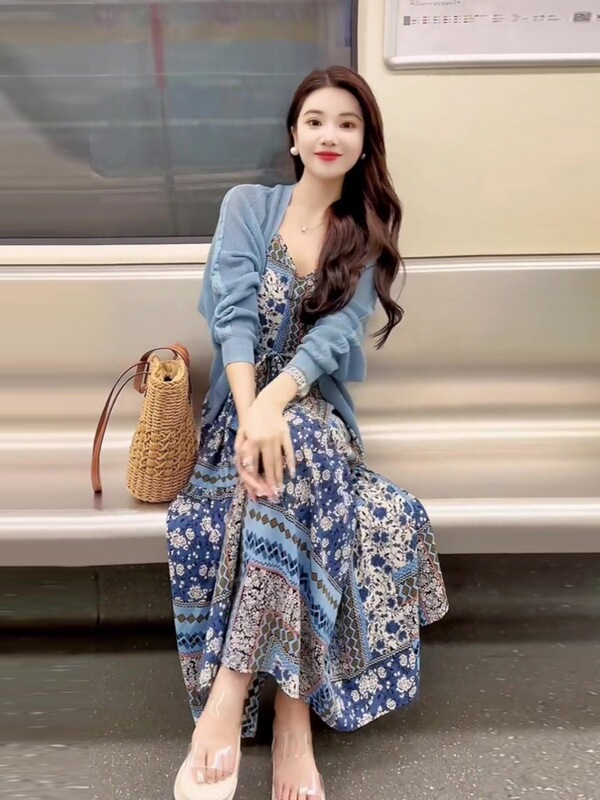 今年流行漂亮套装长裙女小个子时尚蓝色针织衫茶歇法式连衣裙|undefined