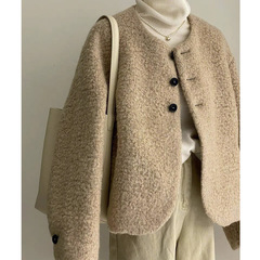 韓国版の婦人服の小香の短いタイプのコートの羊の小毛の柔らかいモチモチとした乳は年齢を減らします小さい子の乳の茶色の春と秋の対外貿易を結びます。