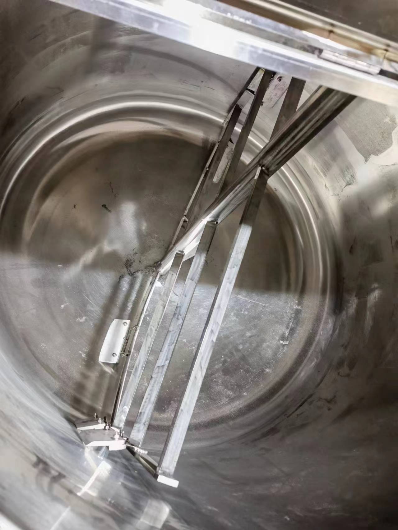 框式搅拌桨+刮壁.jpg