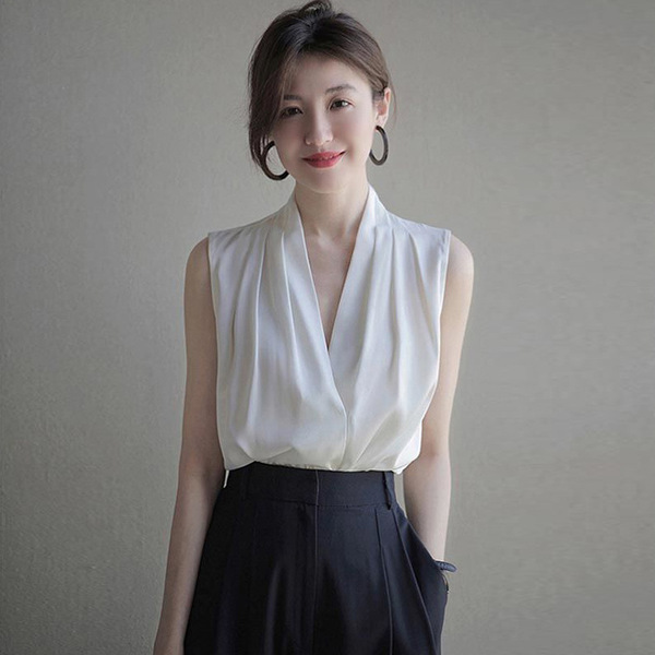 White design professional shirt sleevless