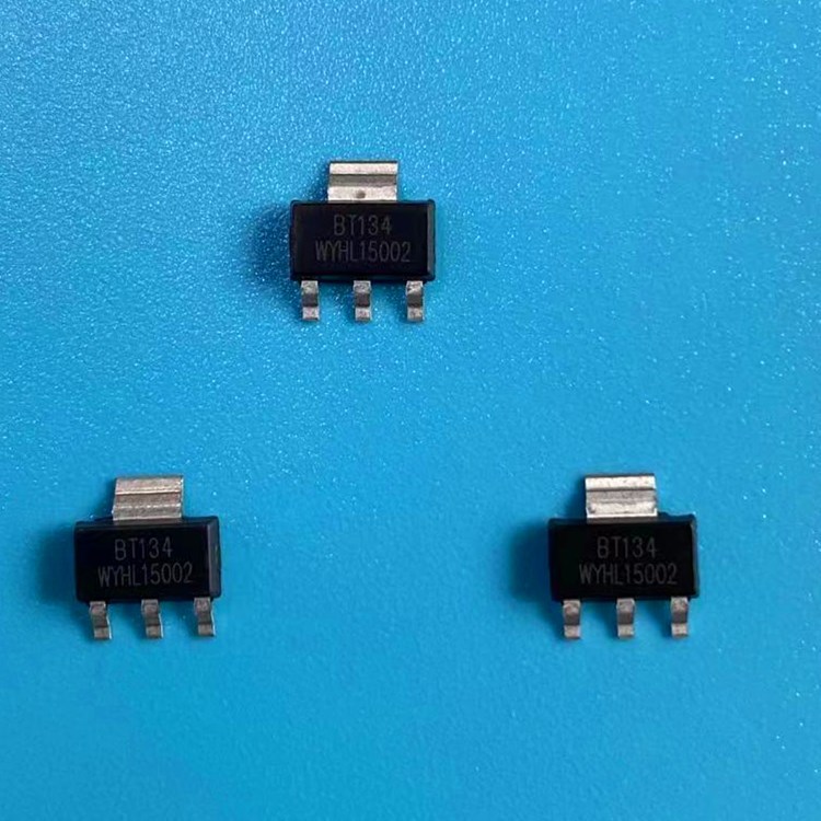 原厂BT134W-800E SOT-223双向可控硅 4安大芯片 支持来样参数订购