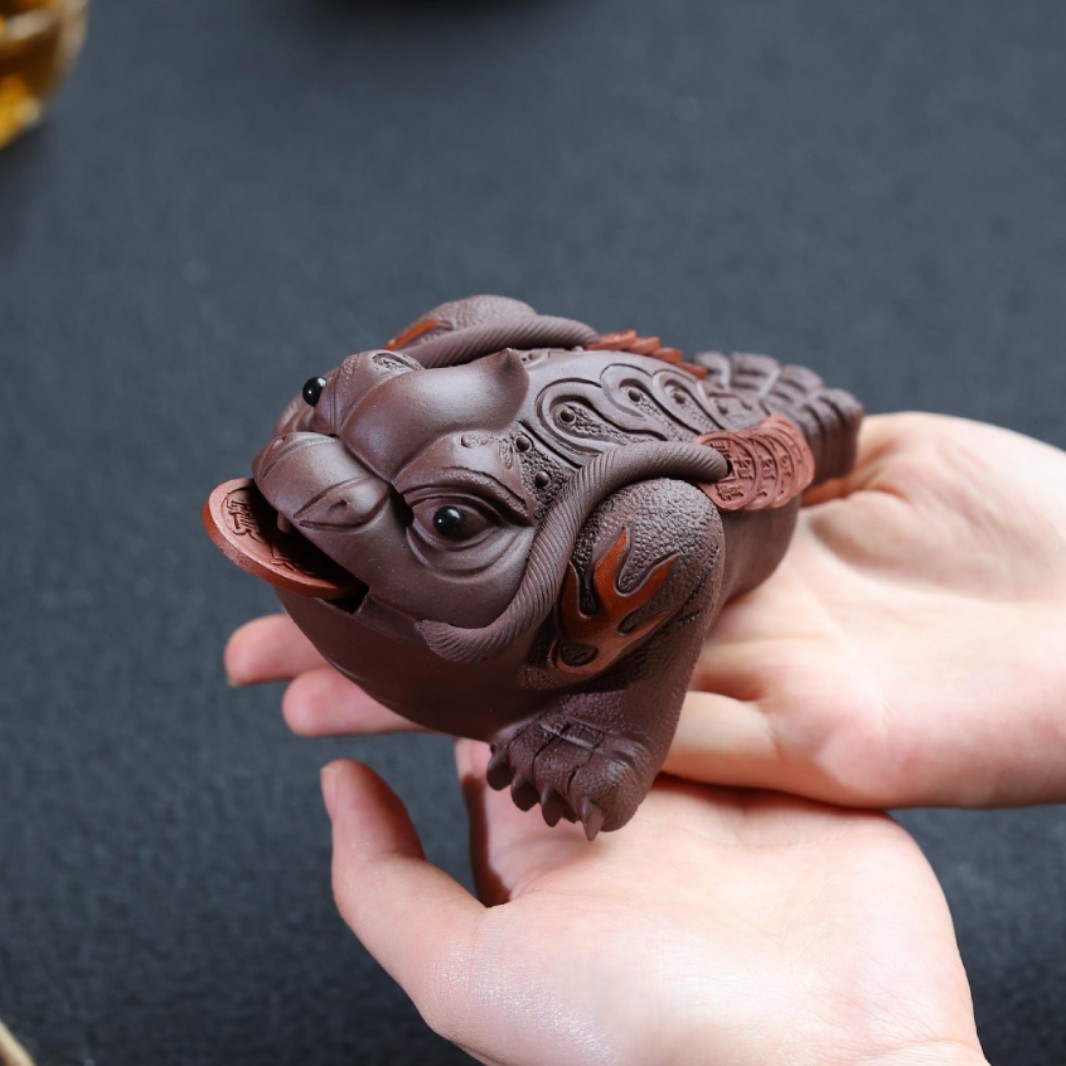 紫砂三足金蟾招财摆件紫砂茶宠精品可养茶具配件摆设茶桌小摆件