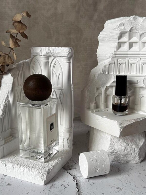 Ruins, European-Style Atmosphere, Photo Props, Retro Decorative Scenes, Display and Posing