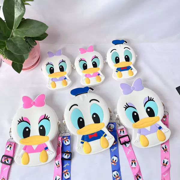 Japanese Cute Cartoon Big Bag Three-Dimensional Donald Duck Daisy Silicone Mobile Phone Cosmetic Wallet Storage Crossbody Bag