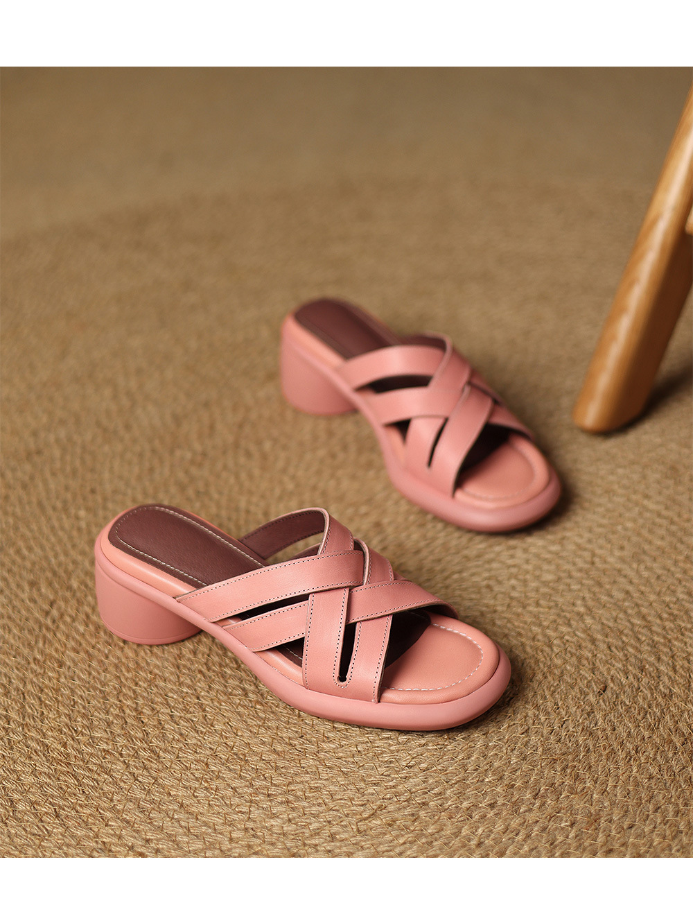 Sandal cao gót nữ mũi tròn hở ngón, da bò gót vuông 9 cm — đen chi tiết 16