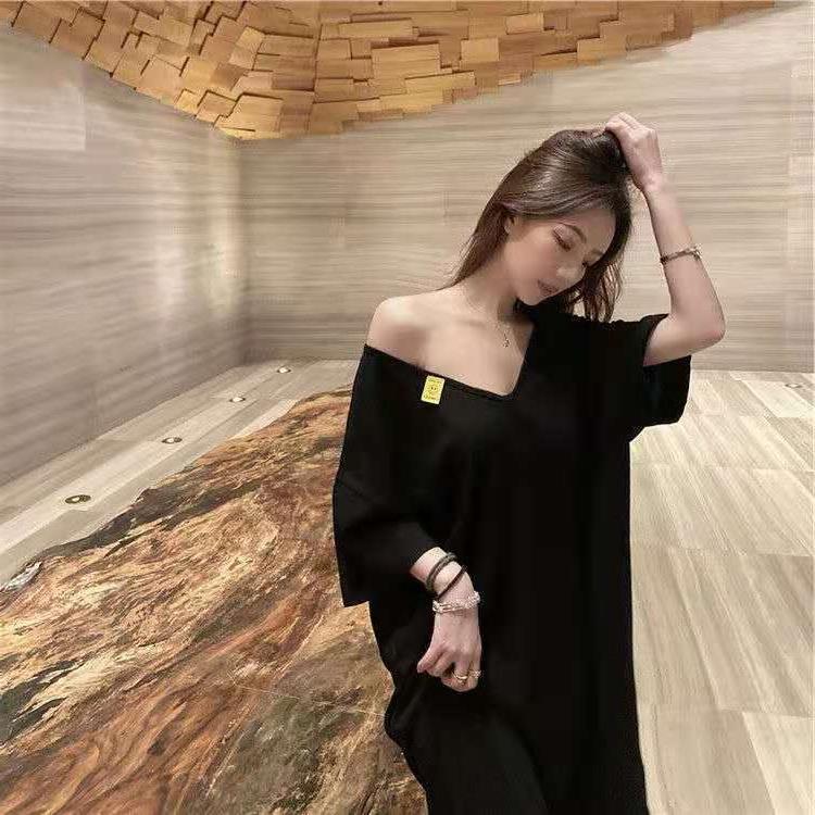 검은색