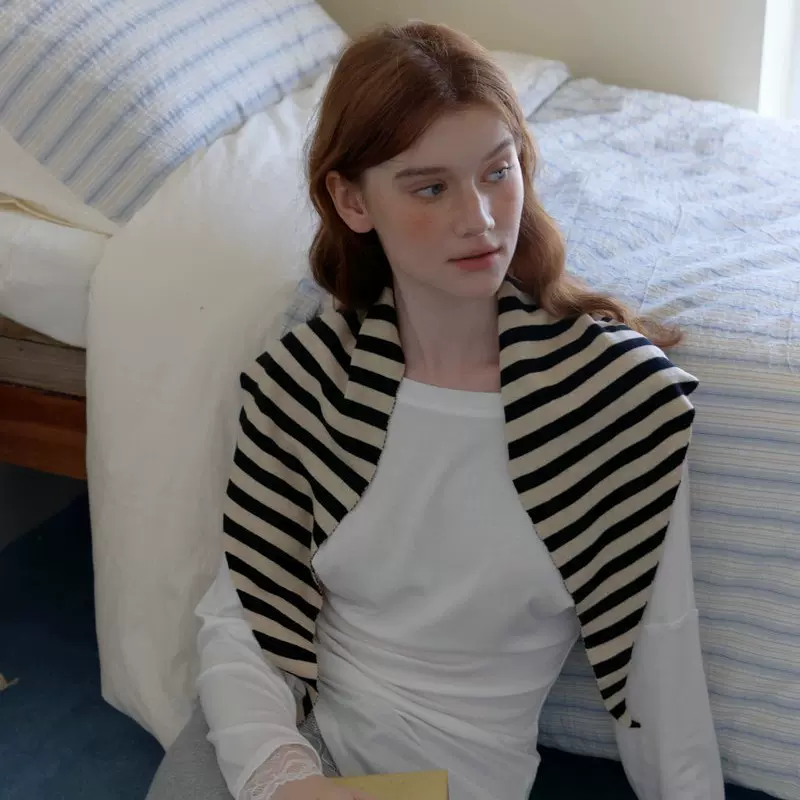 时髦复古条纹针织三角披肩女秋冬季时尚百搭装饰小围巾