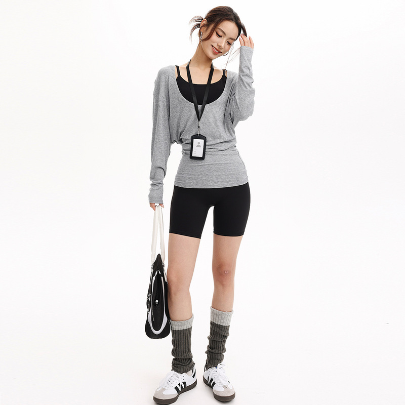 Single-Piece Pullover Blouse with Large U-Neck, Long-Sleeved Autumn and Winter Versatile Outer Shirt, Slimming Look Bat-Sleeve Sports Fitness Yoga Wear