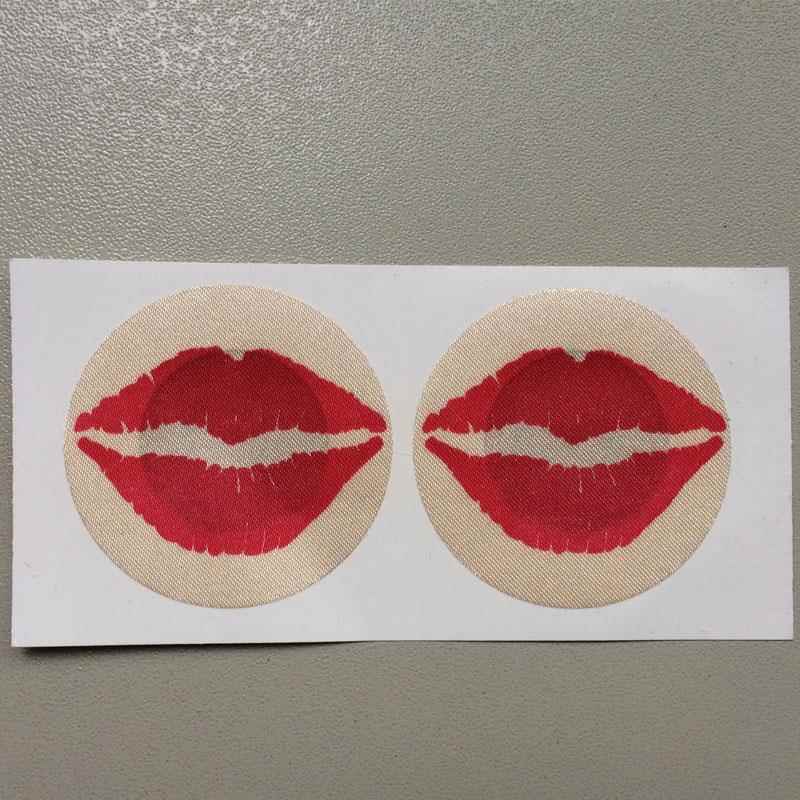 Skin color (red lips) [1 box]