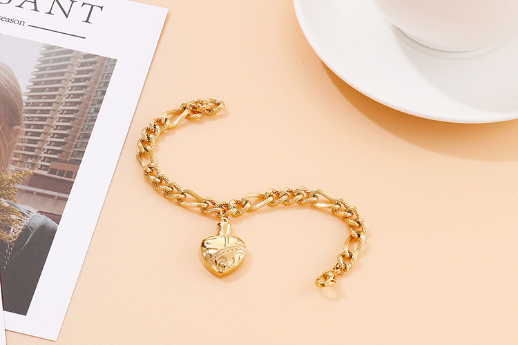 Fashion Heart Titanium Steel 18K Gold Plated Bracelets In Bulk display picture 7
