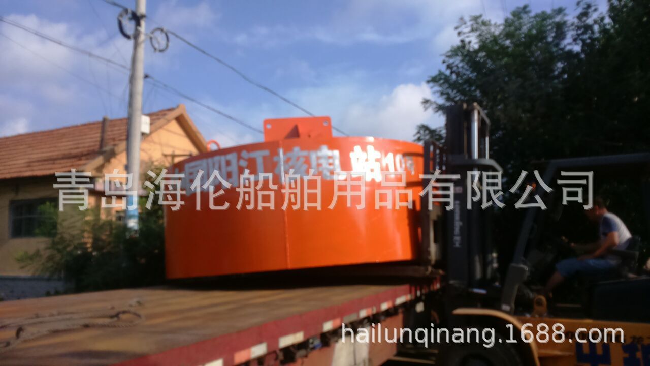 钢浮筒-现货防撞设施青岛否是海伦0.2-4.5米橡胶护舷钢制、聚氨酯