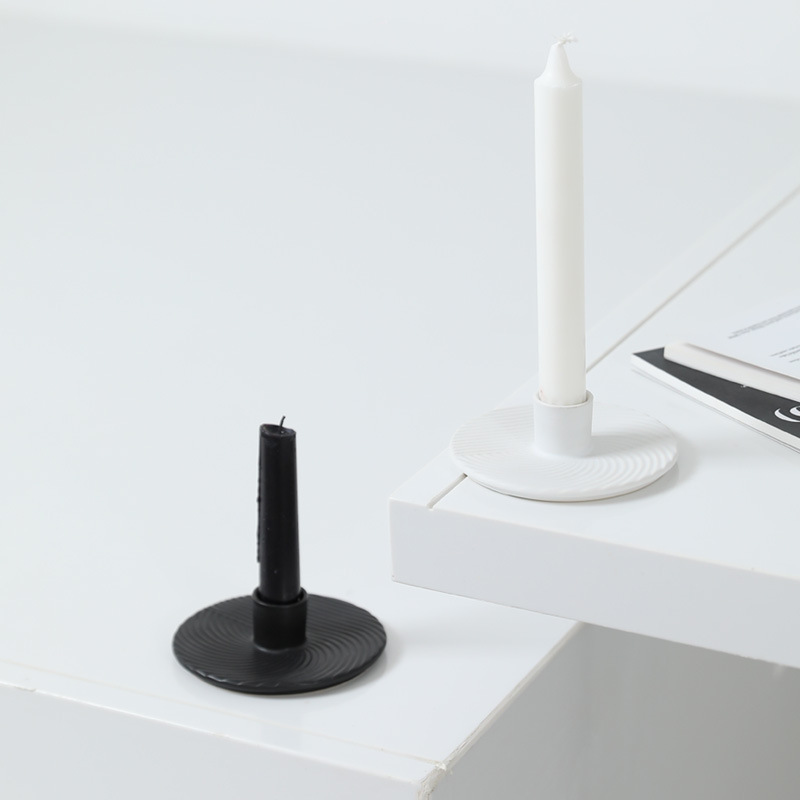 Estilo ins moderno simple candelabro de cerámica blanco y negro Wabiji candelabro retro decoración del hogar decoración suave