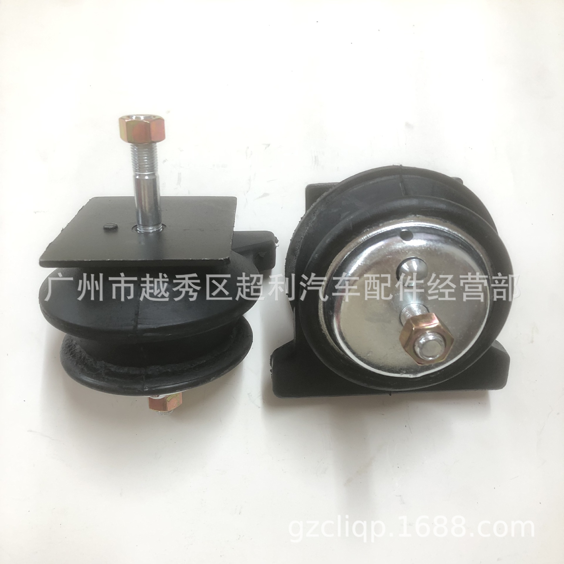 Engine Mount ME031999 ME017631 MC907899 for Mitsubishi FE50C L/R