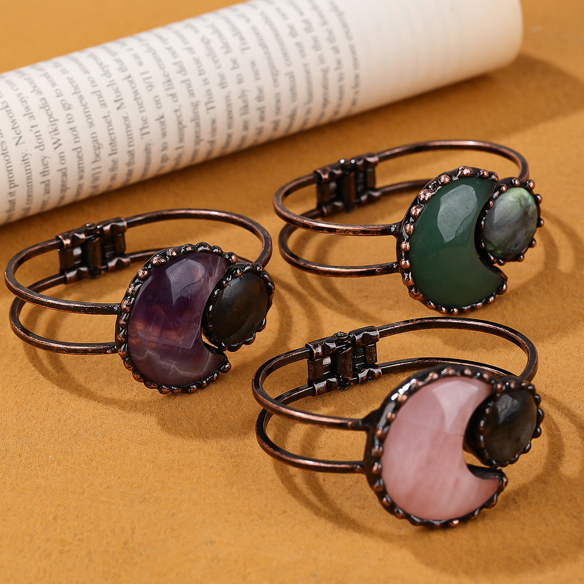 48g Weight Copper Pendant Material Natural Stone, Crystal Inlay Material Bangle Classification Copper Chain Material 1 Piece Quantity Daily Occasion Copper Material Round, Moon Pattern All Seasons Season Women's Gender Handmade, Inlay Design Retro Style Wholesale Jewelry Retro Round Moon Copper Natural Stone Crystal Handmade Inlay Bangle 无