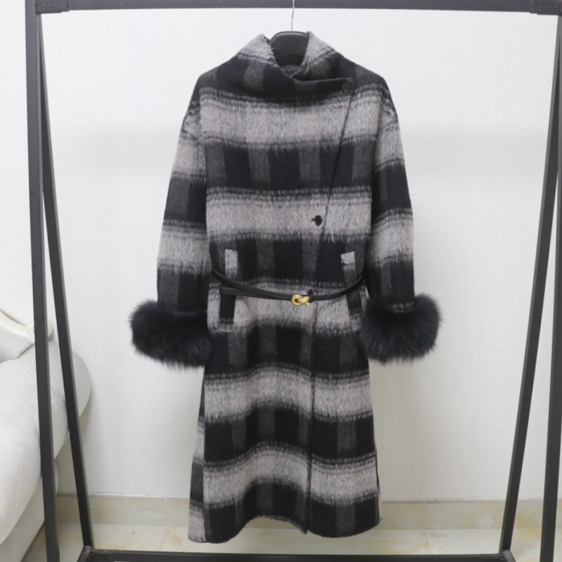 European Style Wool Double-Sided Plaid Coat for Women, Warm New Winter Style, Elegant Loose Fit, Slimming Mid-Length Coat
