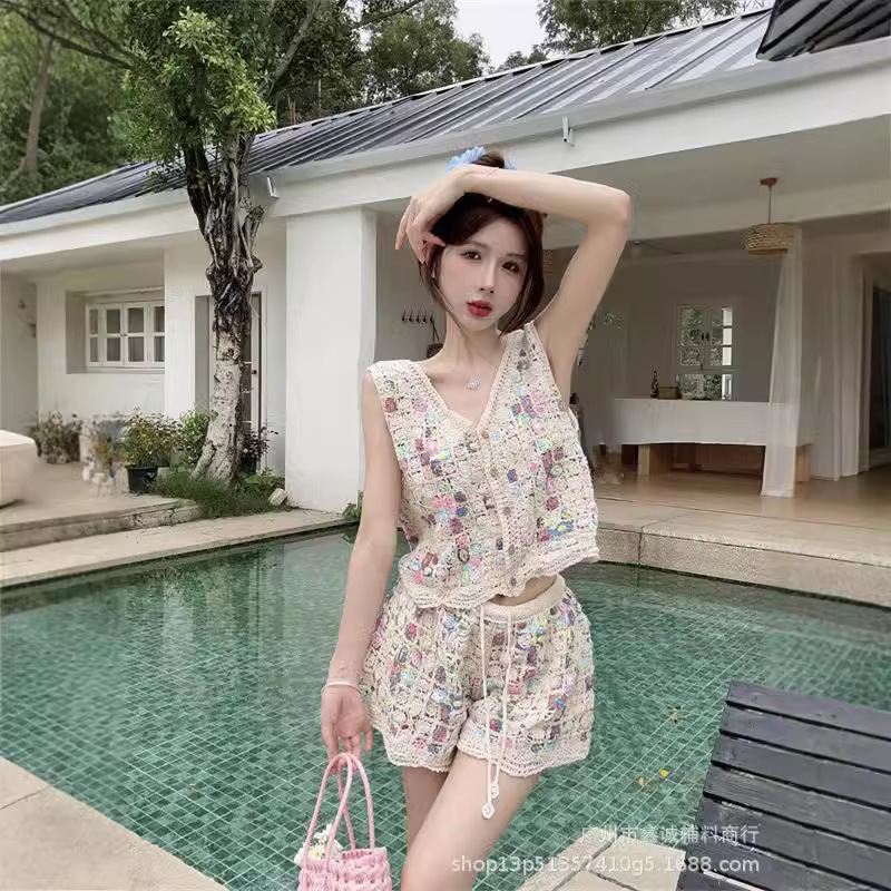 Japanese-style Korean-style Hollow Crochet Knitted suit Women's Summer Sweet Square Collar Camisole Wide-leg Shorts Two-piece Set