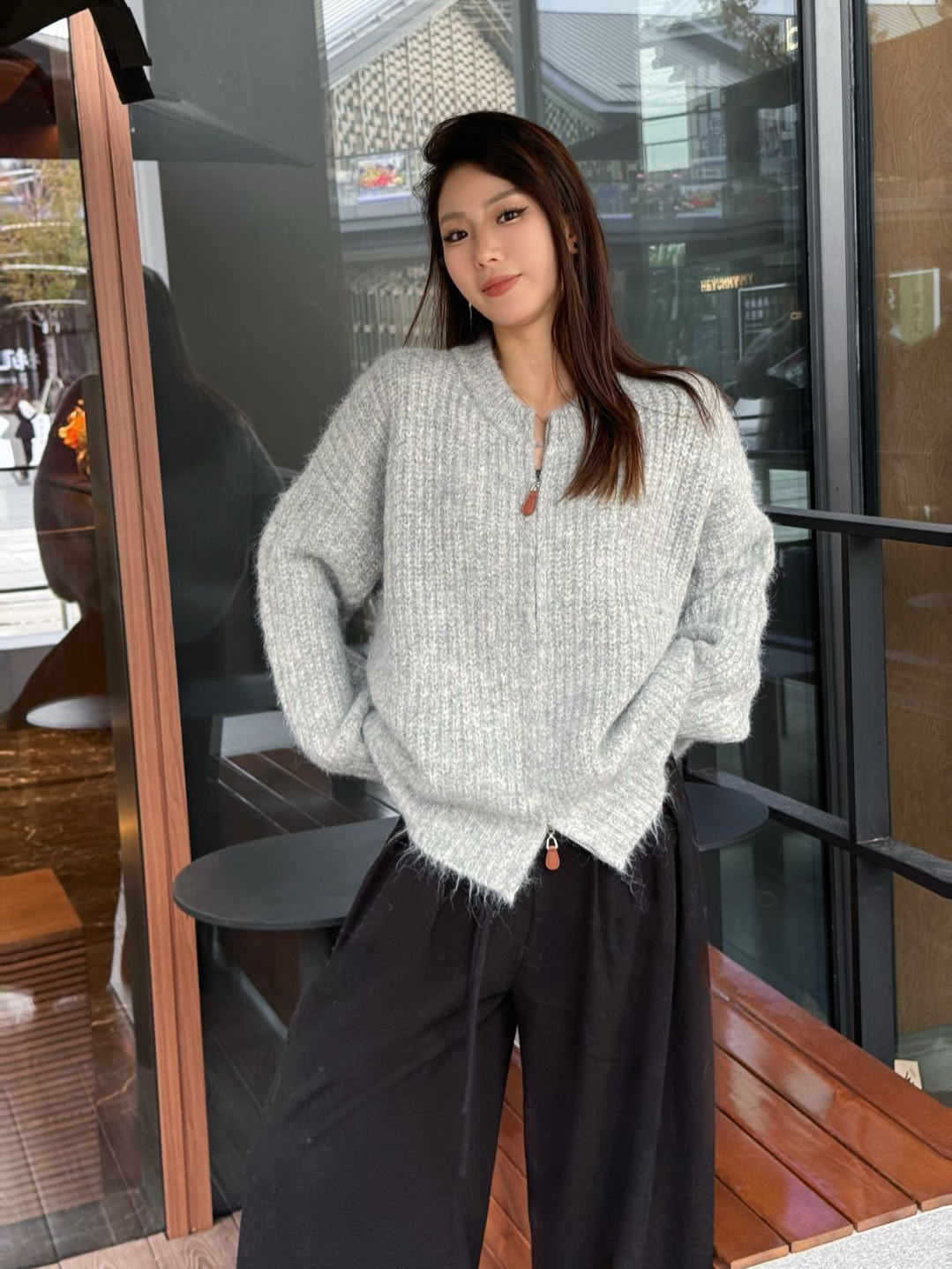 24 invierno Puyuan etiqueta de piel con cremallera de lana cardigan Europa y América ropa de mujer al por mayor nuevo estilo francés cuello redondo