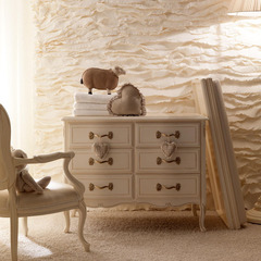 French-style carved solid wood chest of drawers, European-style gilded entryway cabinet, minimalist design for large apartments&mdash;perfect for storage and as a TV stand.