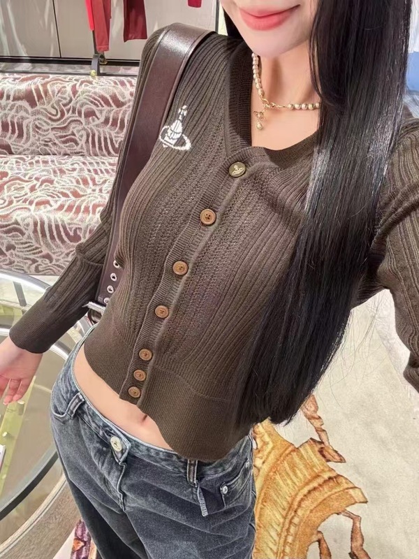 高品质~2025早秋新款土星针织开衫V领纽扣长袖刺绣短款百搭女装|undefined