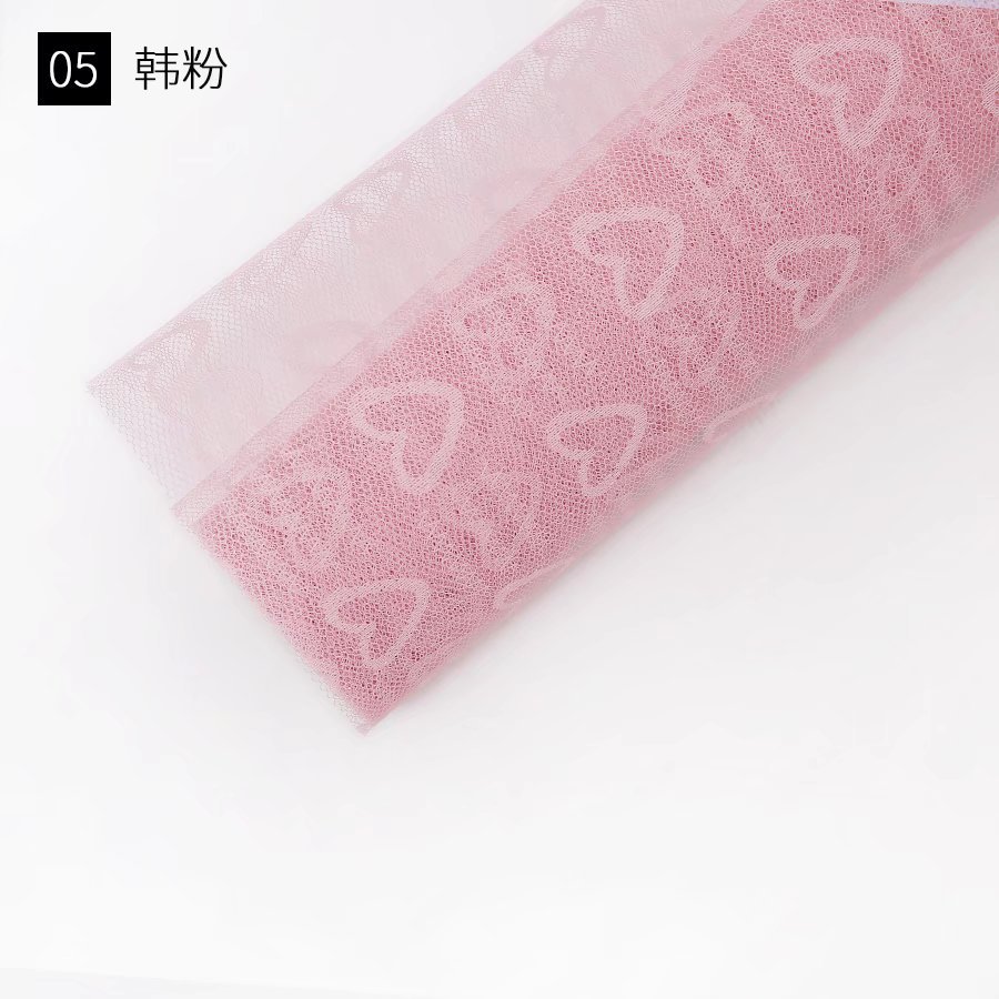 Fábrica de fiestas de flores al por mayor nuevo amor Jacquard flor envasado hilo de malla florista de color sólido