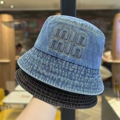 牛仔渔夫帽女春秋季刺绣字母时尚百搭显脸小盆帽休闲字母渔夫帽