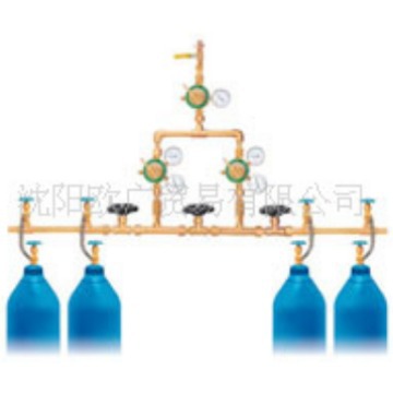 气体集中供气汇流排--8300 系列半自动切换气体汇流排装置