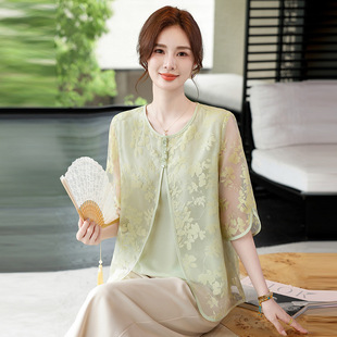 Mom's Summer Clothes 2025 New Short-Sleeved Tops, Fashionable Wide Ladies' Shirts, Middle-Aged and Elderly Women's Fake Two-Piece Shirts