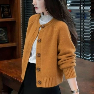 2026年早春新款舒适休闲简约百搭圆领针织衫毛衣外套大码女装上衣