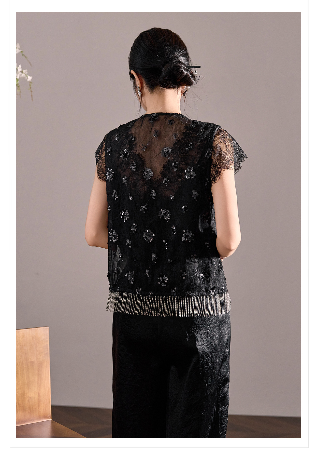 Áo vest không tay phong cách Trung Hoa thêu hoa văn tua rua cao cấp ZX N4027 — Màu đen cao cấp chi tiết 17