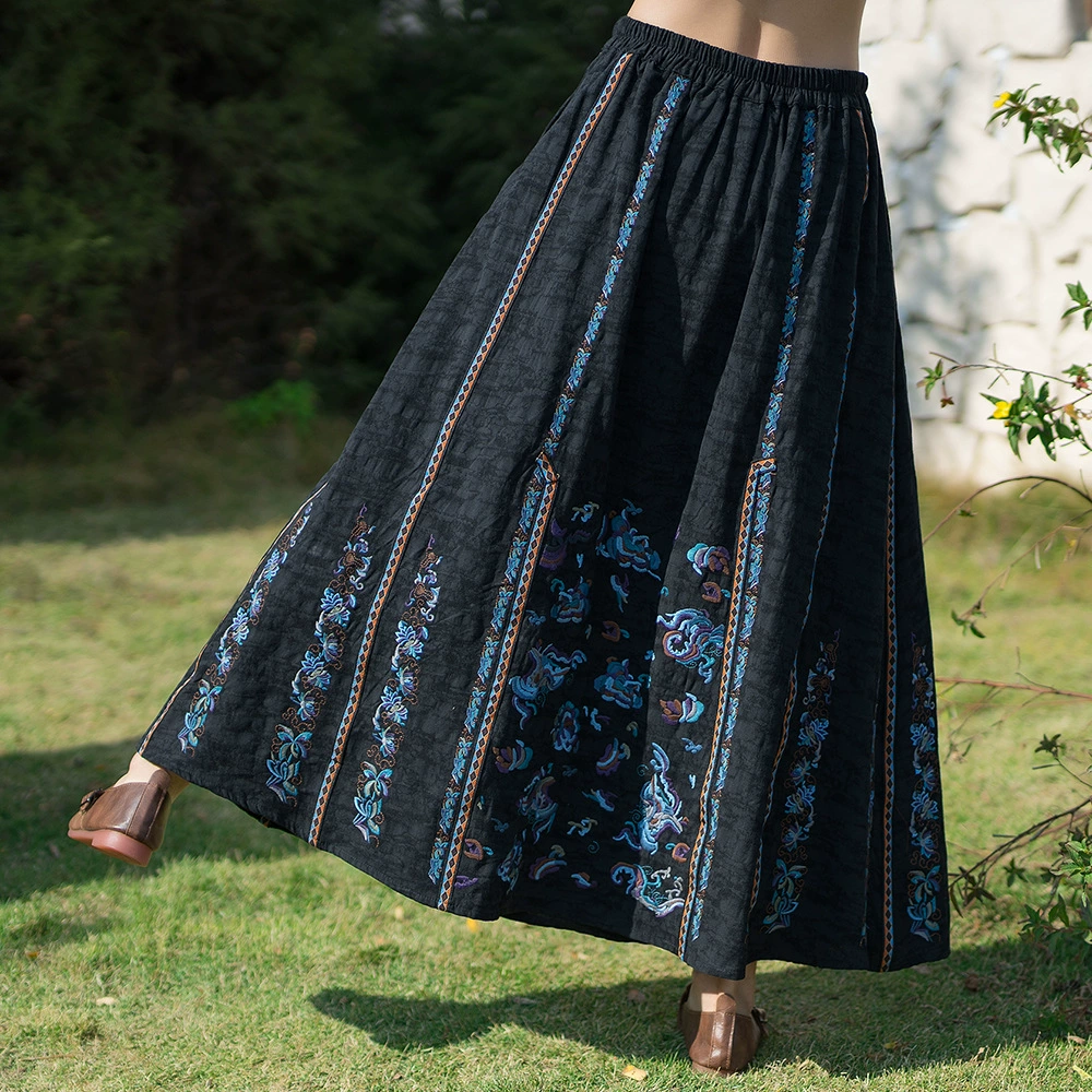 2023 Весна и лето новый национальный стиль Женская тяжелая вышивка эластичной талией качели длинная юбка в китайском стиле