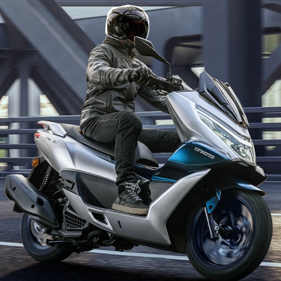 Fábrica al por mayor C-F - MOTO 150 intercambio de motocicleta inteligente de pedal de dos ruedas primavera-viento motocicleta