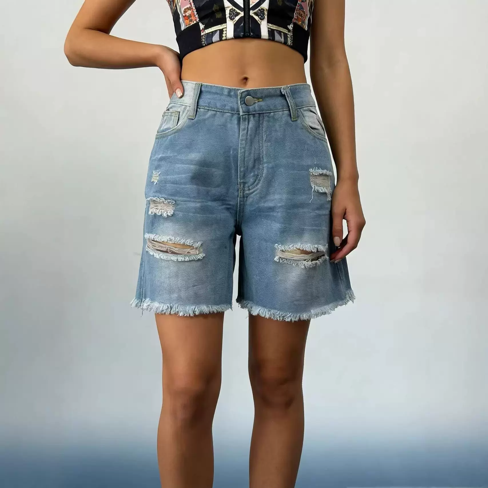 跨境新款水洗磨破毛边短裤变形女式牛仔短裤褶