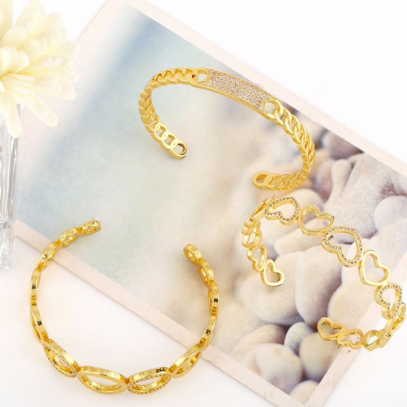Fashion snake-shaped geometric heart-shape circle hollow copper inlaid zircon bracelet wholesale