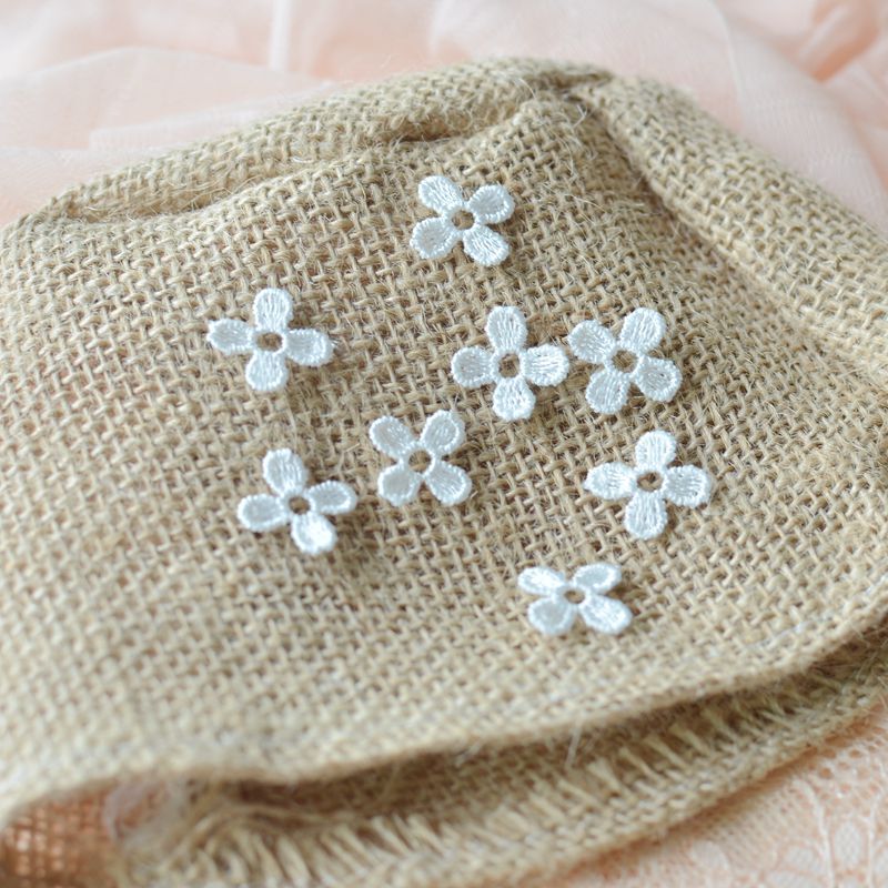 G white one 1.5*1cm